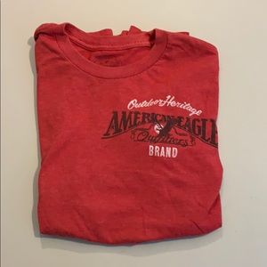 American Eagle t shirt